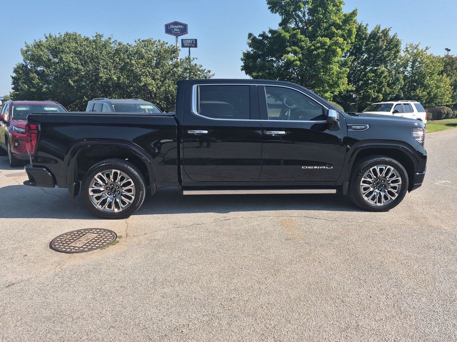 Used 2026 GMC Sierra 1500 Denali Ultimate AWD/4WD image 6
