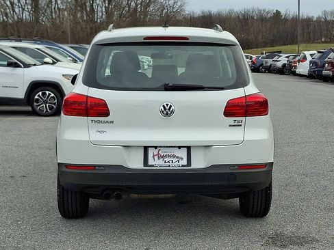 Used 2016 Volkswagen Tiguan S image 5