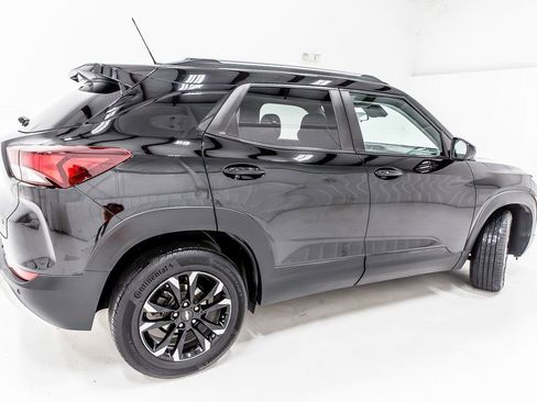 Used 2022 Chevrolet TrailBlazer LT w/ Driver Confidence Package FWD image 8