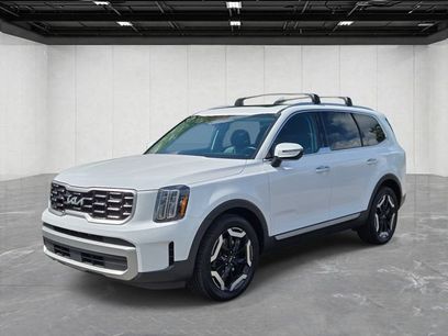 Used 2023 Kia Telluride S w/ S Sunroof Package