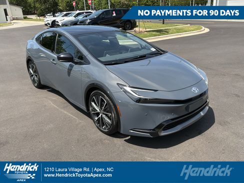 Used 2024 Toyota Prius Limited FWD image 1