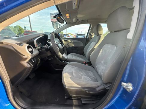 Used 2018 Chevrolet Sonic LS image 9