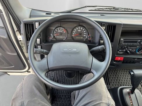 Used 2024 Chevrolet Low Cab Forward image 4