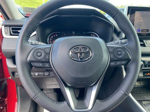 Used 2025 Toyota RAV4 XLE Premium w/ Weather Package AWD/4WD image 31