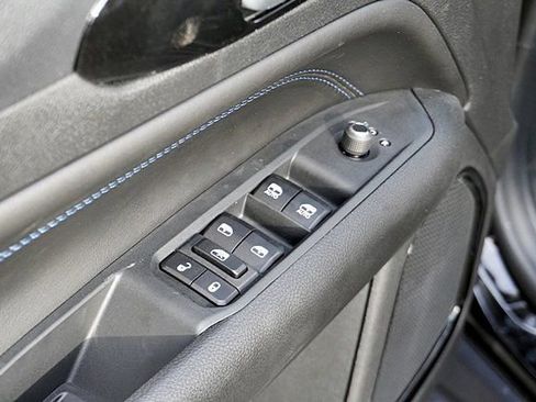 Used 2026 Jeep Compass Latitude image 26