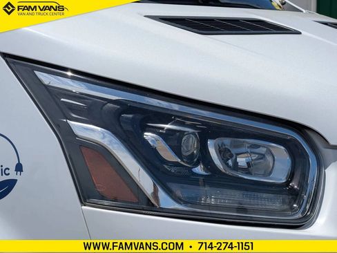 Used 2022 Ford E-Transit 148 High Roof Extended w/ Load Area Protection Package RWD image 3