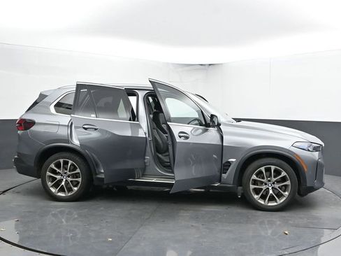 Used 2024 BMW X5 xDrive40i image 58