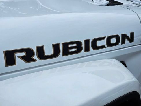 Used 2021 Jeep Wrangler Unlimited Rubicon w/ Trailer Tow Package AWD/4WD image 16