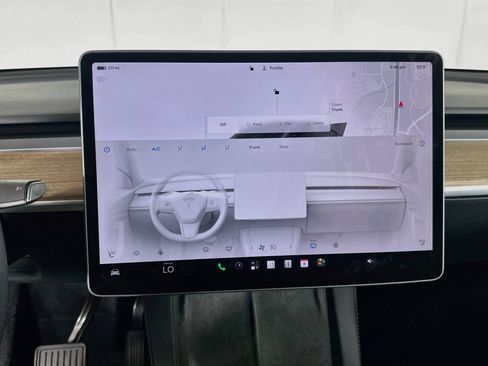 Used 2024 Tesla Model Y Long Range RWD image 21
