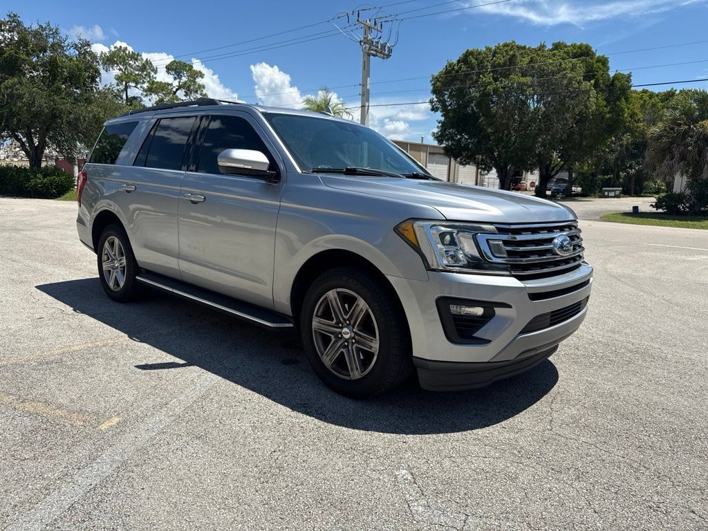 Used 2020 Ford Expedition XLT w/ Equipment Group 202A RWD image 6