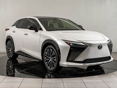 Certified 2024 Lexus RZ 450e Premium w/ Technology Package image 12