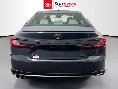 New 2026 Toyota Camry SE image 5