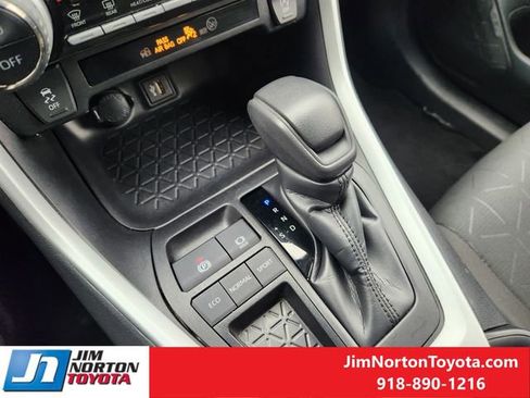 Used 2024 Toyota RAV4 XLE image 21