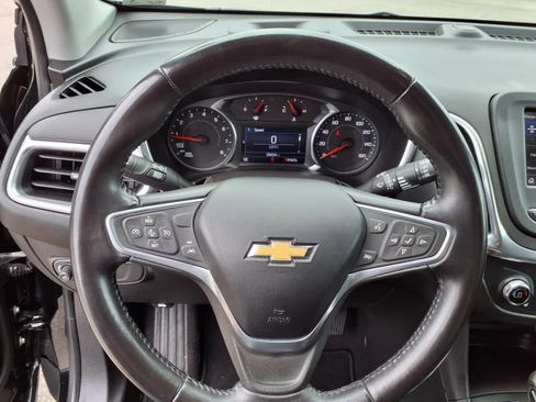 Used 2022 Chevrolet Equinox LT image 18