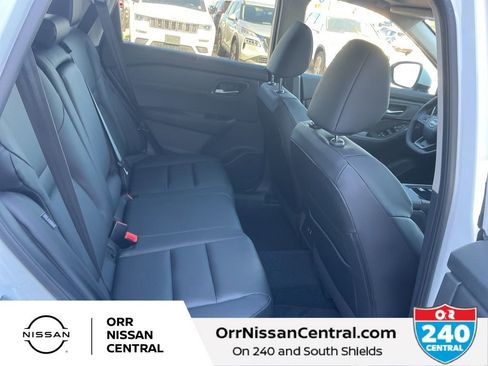 New 2026 Nissan Rogue SV w/ SV Premium Package FWD image 12