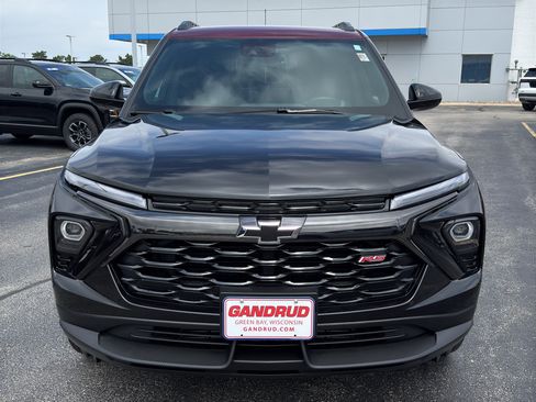 Certified 2025 Chevrolet TrailBlazer RS w/ Convenience Package AWD/4WD image 3