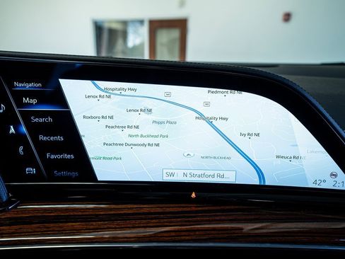 Used 2022 Cadillac Escalade Premium Luxury image 45