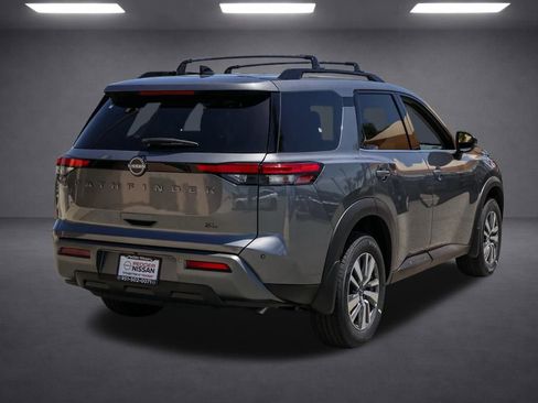 New 2026 Nissan Pathfinder SL FWD image 4