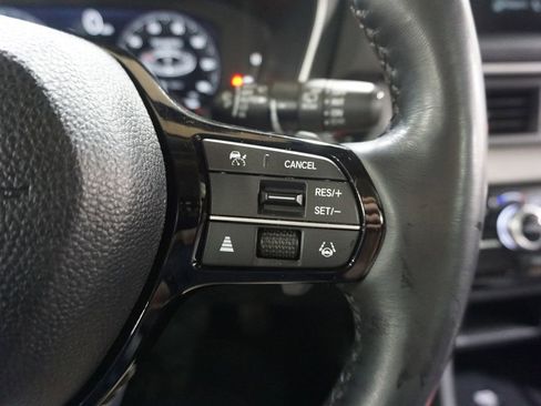 Used 2024 Honda Pilot Elite image 9