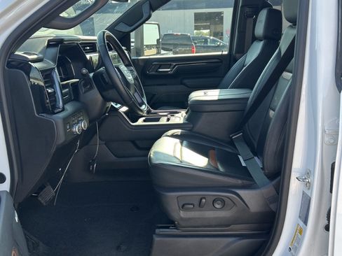 Used 2025 GMC Sierra 2500 AT4 AWD/4WD image 22