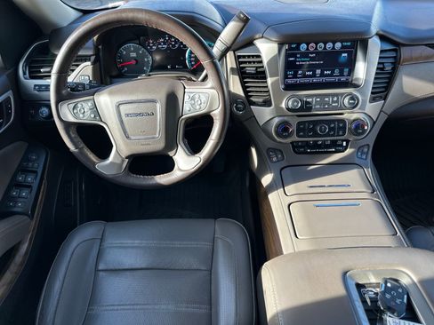 Used 2020 GMC Yukon XL Denali w/ Denali Ultimate Package image 23