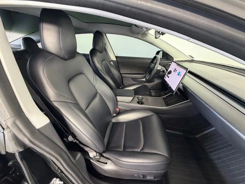 Used 2018 Tesla Model 3 Long Range RWD image 25