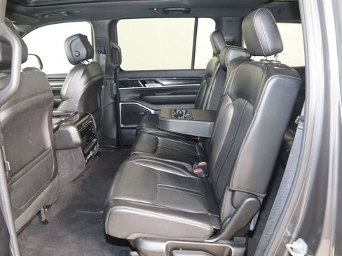 Used 2022 Jeep Wagoneer Series I w/ Premium Group I AWD/4WD image 49