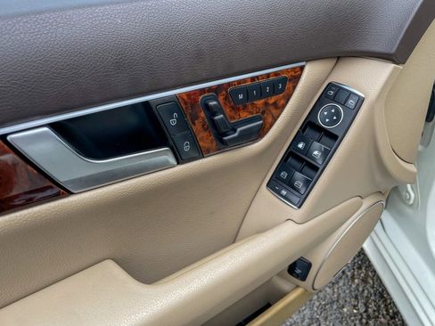 Used 2012 Mercedes-Benz C 300 4MATIC Sedan image 11