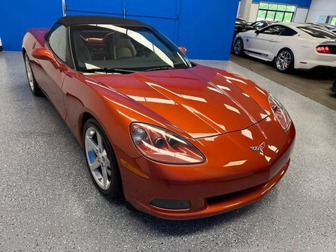 Used 2005 Chevrolet Corvette Convertible w/ Preferred Equipment Group RWD image 29