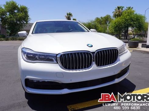 Used 2018 BMW 750i RWD image 73