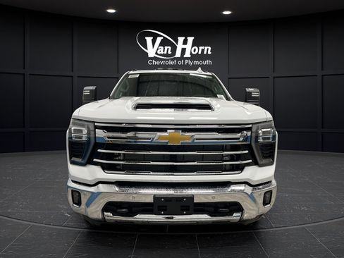 New 2026 Chevrolet Silverado 3500 LTZ w/ LTZ Plus Package AWD/4WD image 2