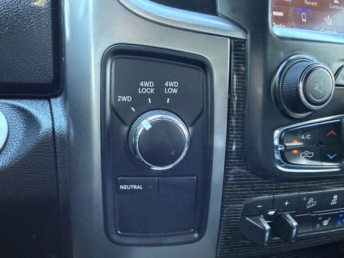 Used 2018 RAM 2500 Limited image 33