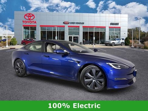 Used 2022 Tesla Model S Standard Range image 1
