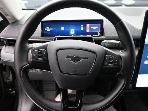 Certified 2025 Ford Mustang Mach-E Premium AWD/4WD image 17