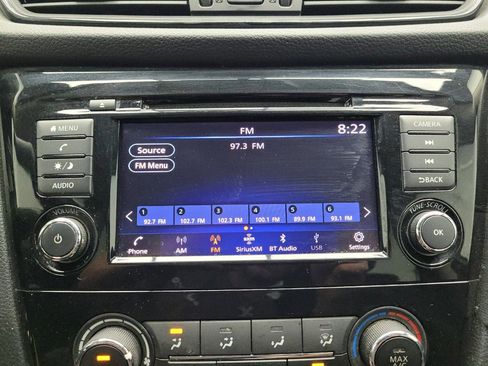 Used 2018 Nissan Rogue S FWD image 25