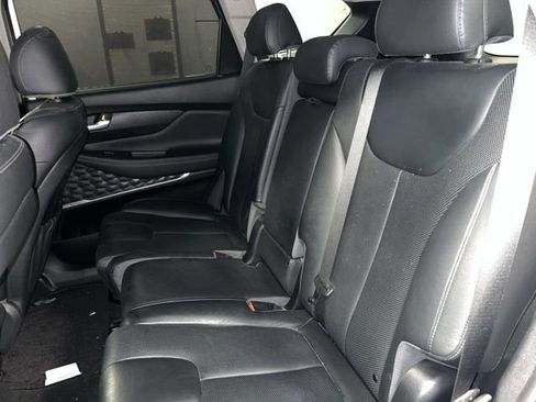 Used 2019 Hyundai Santa Fe Limited image 15