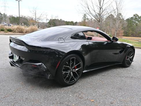 Used 2021 Aston Martin V8 Vantage Coupe image 8
