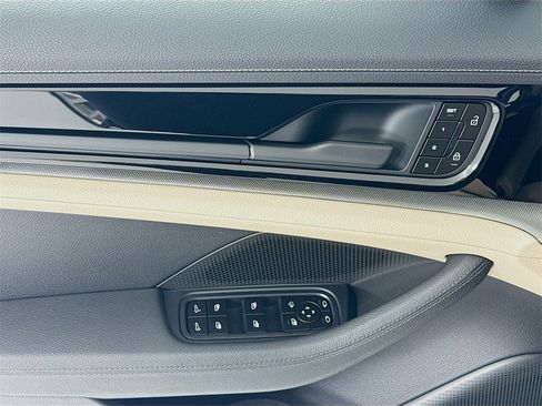 New 2026 Porsche Panamera image 11