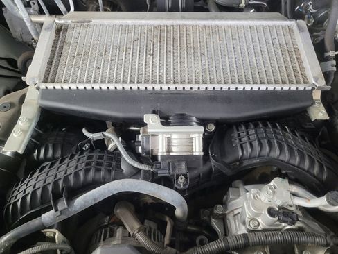 Used 2022 Subaru Ascent Touring AWD/4WD image 30