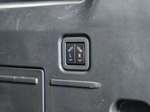 Used 2024 GMC Hummer EV 2X image 9