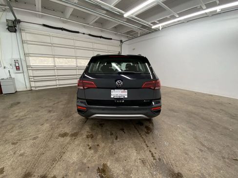 Used 2022 Volkswagen Taos S image 5