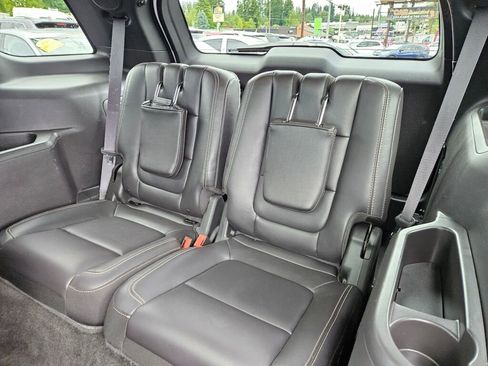 Used 2015 Ford Explorer Sport w/ Equipment Group 401A AWD/4WD image 15