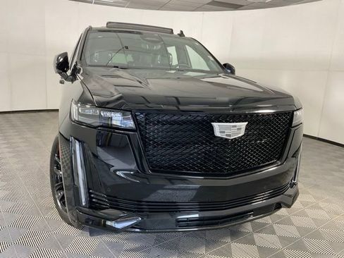 Certified 2024 Cadillac Escalade Sport Platinum w/ LPO, ONYX Package image 8