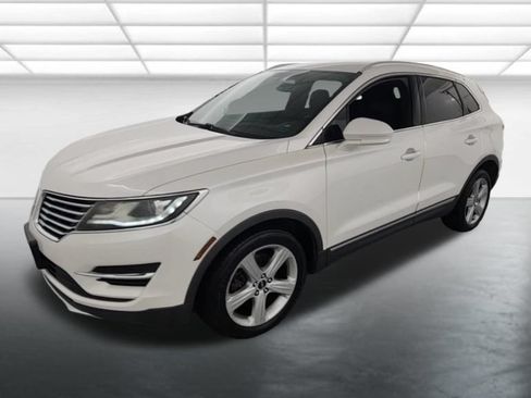 Used 2018 Lincoln MKC Premiere FWD image 2