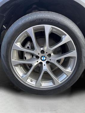 Used 2024 BMW X5 xDrive40i AWD/4WD image 16