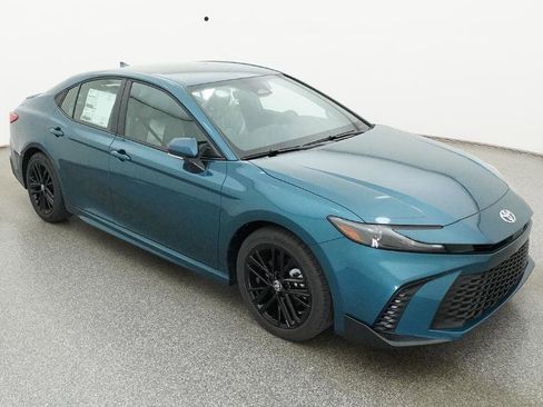 New 2026 Toyota Camry SE FWD image 16