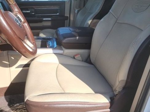 Used 2018 RAM 1500 Laramie Longhorn w/ Longhorn Southfork Package image 29