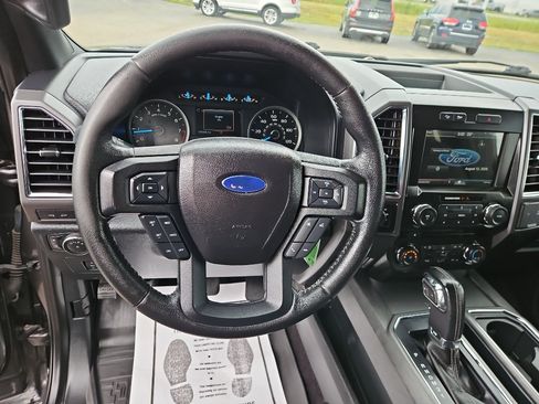 Used 2015 Ford F150 XLT w/ Equipment Group 302A Luxury AWD/4WD image 13
