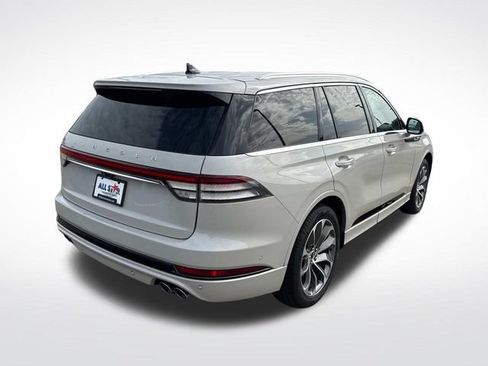 Used 2022 Lincoln Aviator Grand Touring w/ Equipment Group 301A AWD/4WD image 10