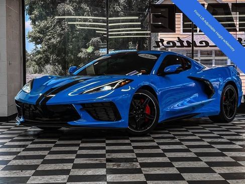 Used 2020 Chevrolet Corvette Stingray w/ 2LT Preferred Equipment Group image 18